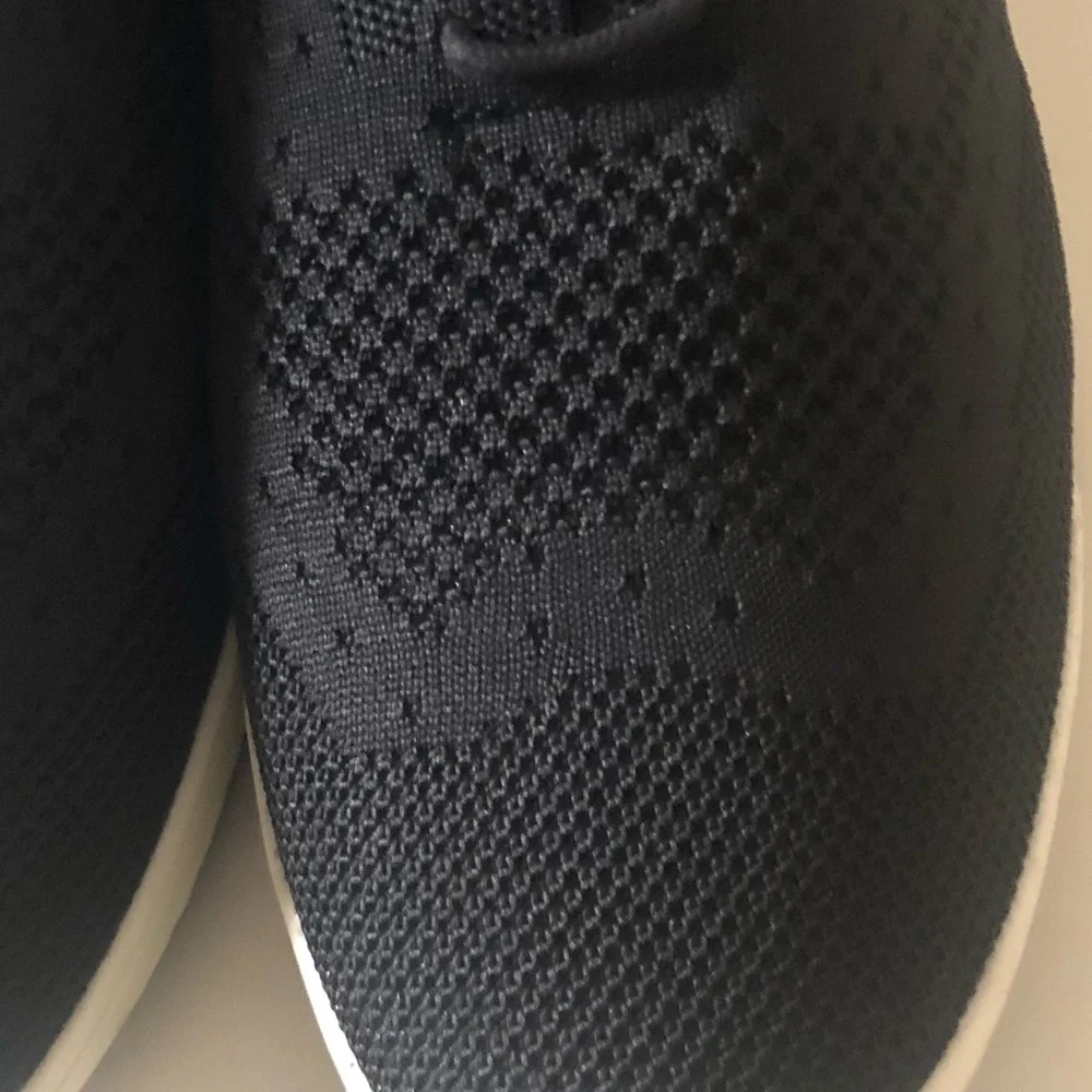 IZOD MEMORY FOAM BLACK